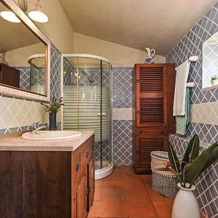 Haus In Mit Privatem Pool By Interhome Ferienhaus *